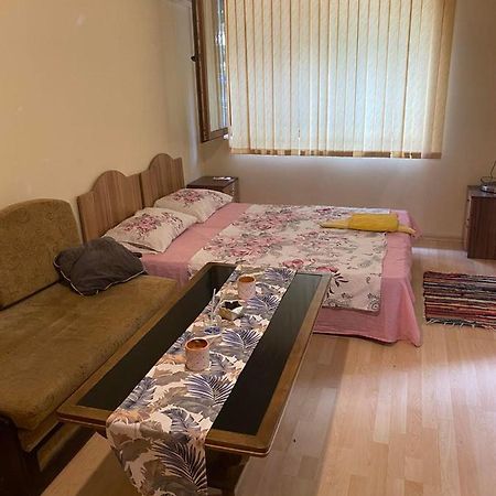 Апартамент Столетов Βάρνα Εξωτερικό φωτογραφία
